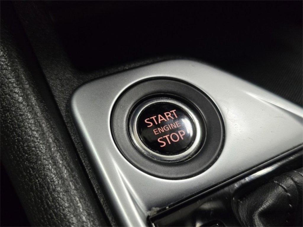 Used 2024 Nissan Sentra SV image 28