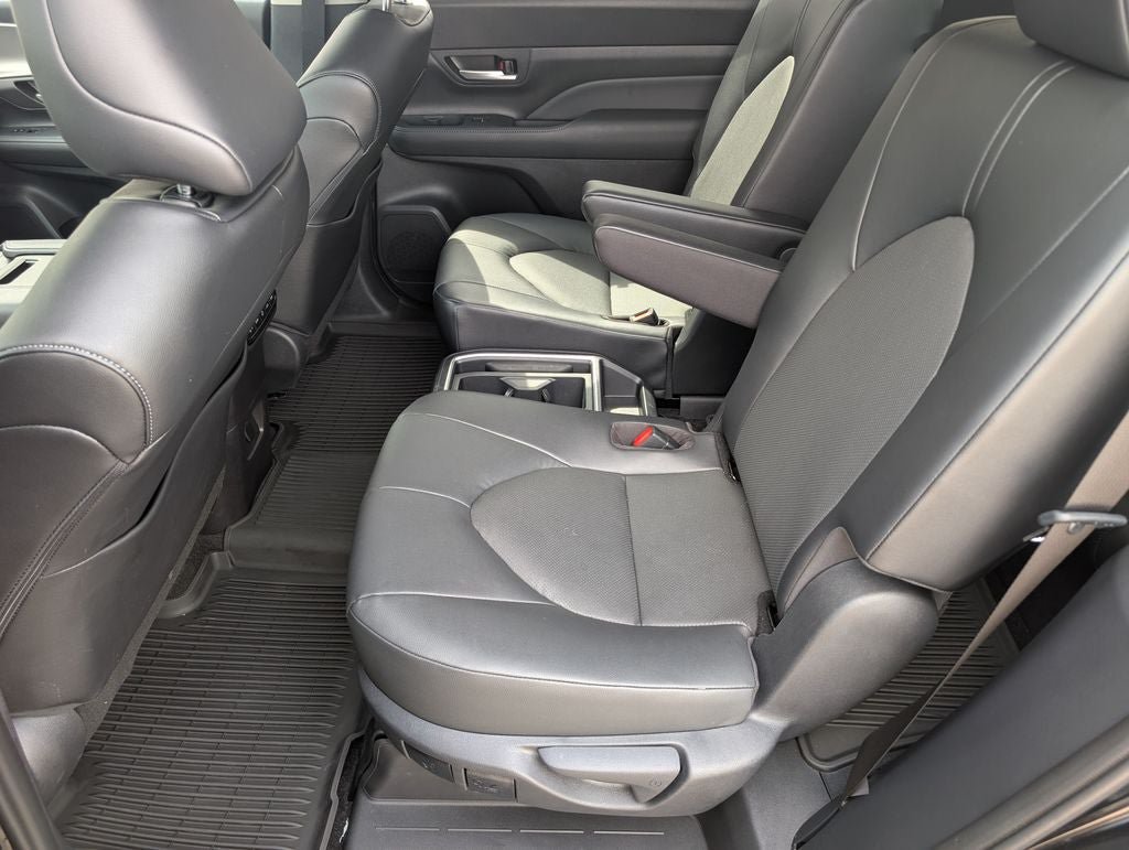Certified 2026 Toyota Grand Highlander AWD Hybrid image 26