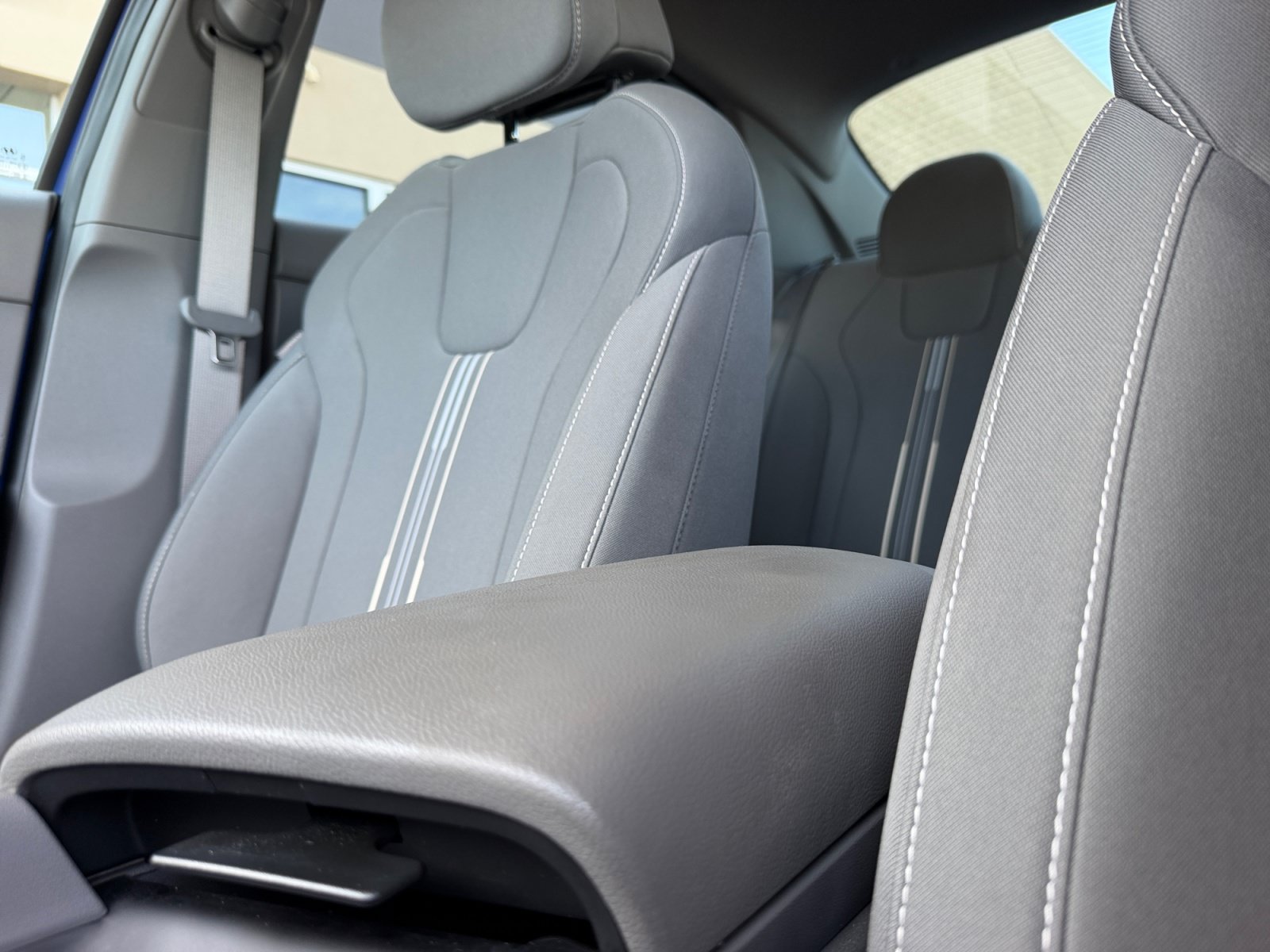 Used 2023 Hyundai Elantra SEL FWD image 15