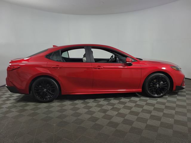 Used 2026 Toyota Camry SE FWD image 10