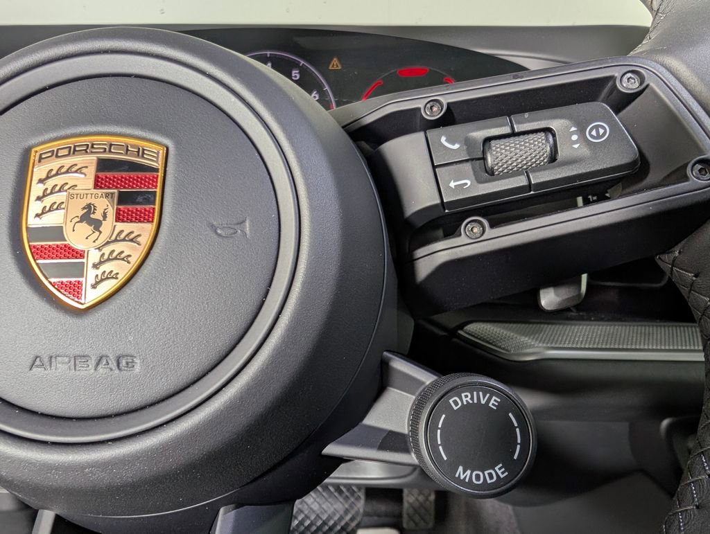 New 2026 Porsche Cayenne image 37