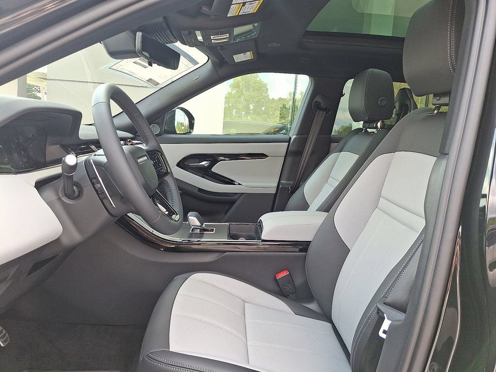 New 2026 Land Rover Range Rover Evoque Hoxton AWD/4WD image 9