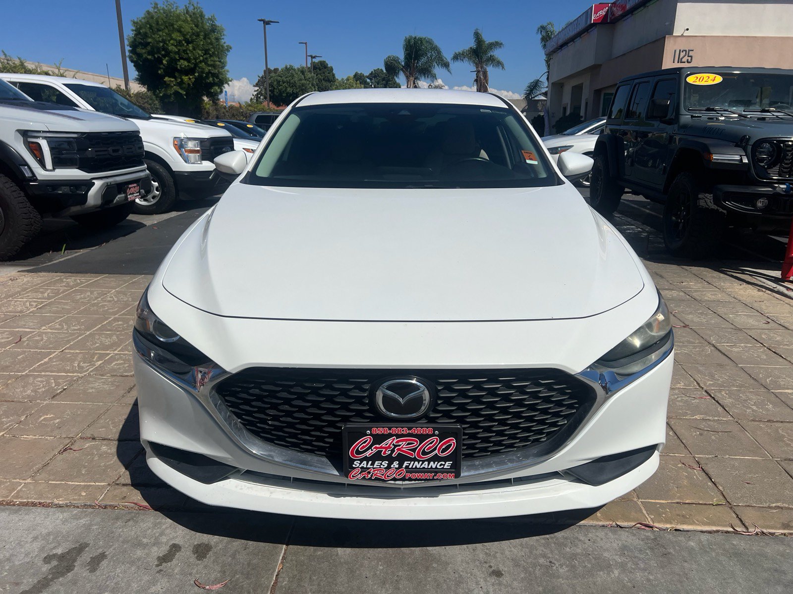 Used 2020 MAZDA MAZDA3 Sedan w/ Select Package FWD image 2