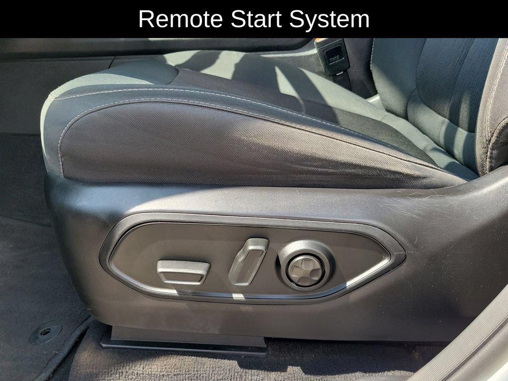 Used 2022 Jeep Grand Cherokee Laredo w/ Luxury Tech Group I AWD/4WD image 9