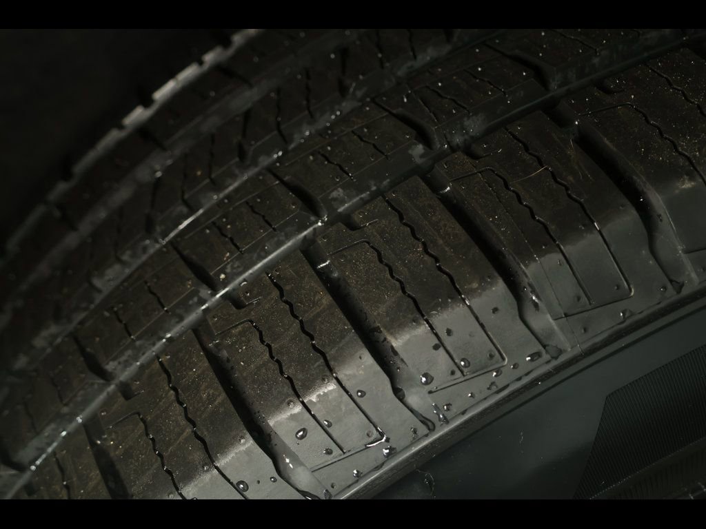 Used 2023 GMC Sierra 1500 Pro w/ Graphite Edition image 6