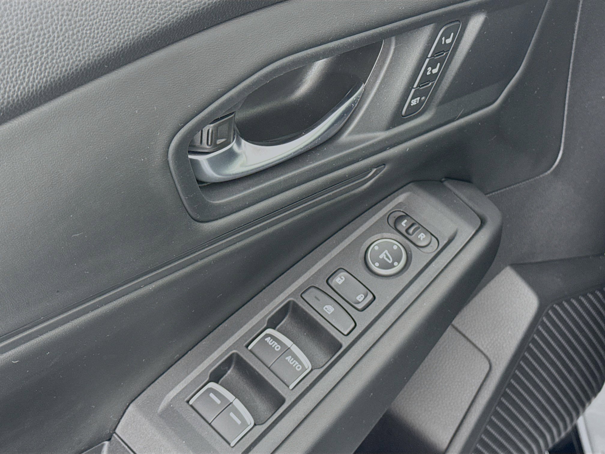 Certified 2024 Honda Accord EX-L image 17