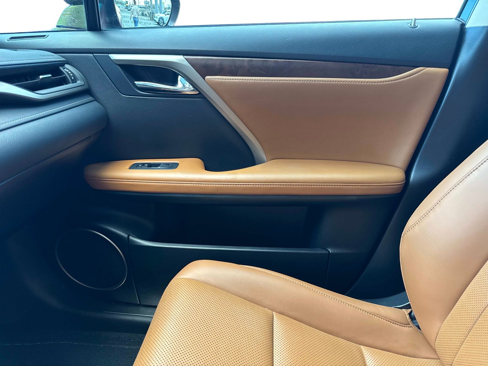 Certified 2022 Lexus RX 450hL AWD w/ Premium Package image 25