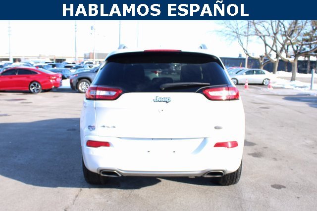 Used 2018 Jeep Cherokee Overland image 4