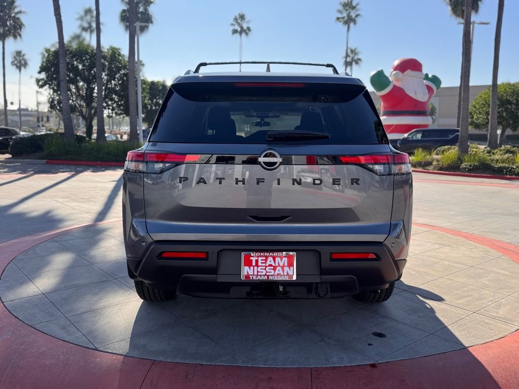 New 2025 Nissan Pathfinder SV image 6