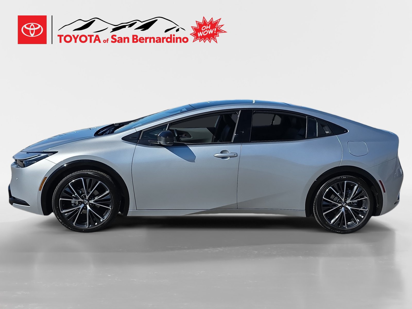 New 2027 Toyota Prius XLE FWD image 2