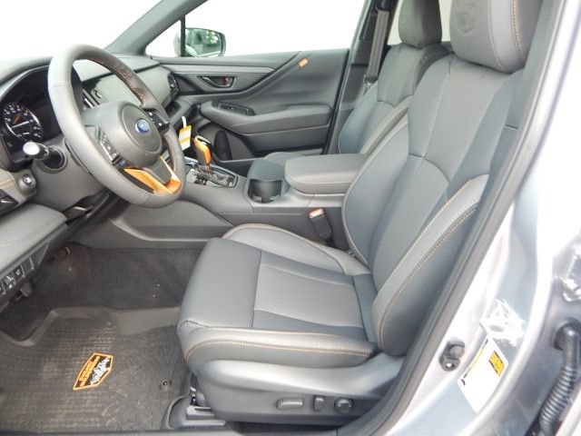 Used 2025 Subaru Outback Wilderness AWD/4WD image 12