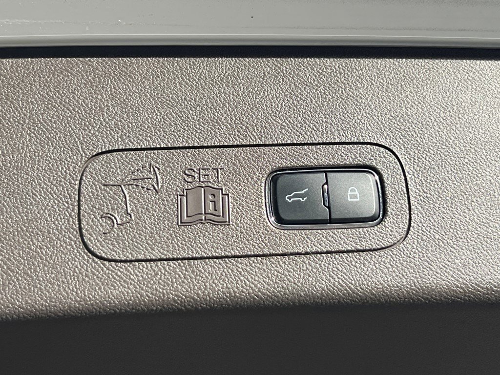 Certified 2022 Lincoln Aviator Reserve w/ Equipment Group 201A image 17