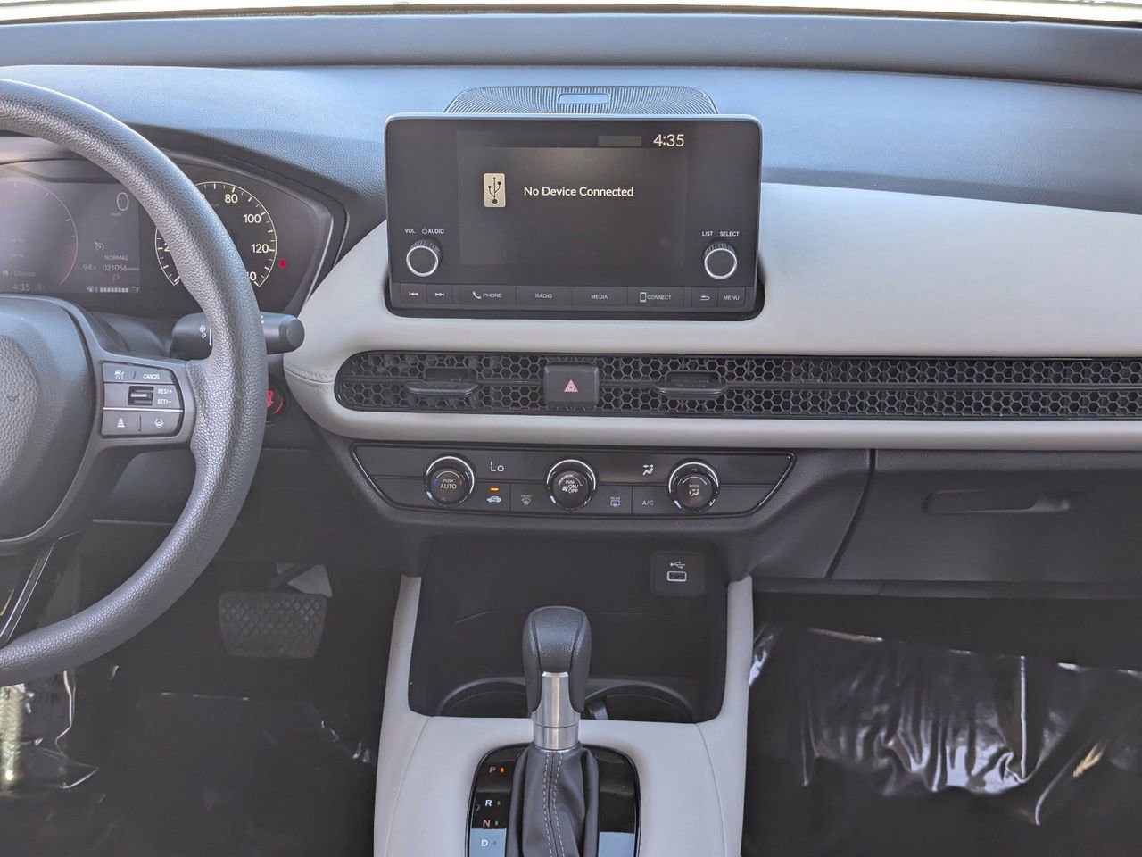 Used 2023 Honda HR-V LX image 14