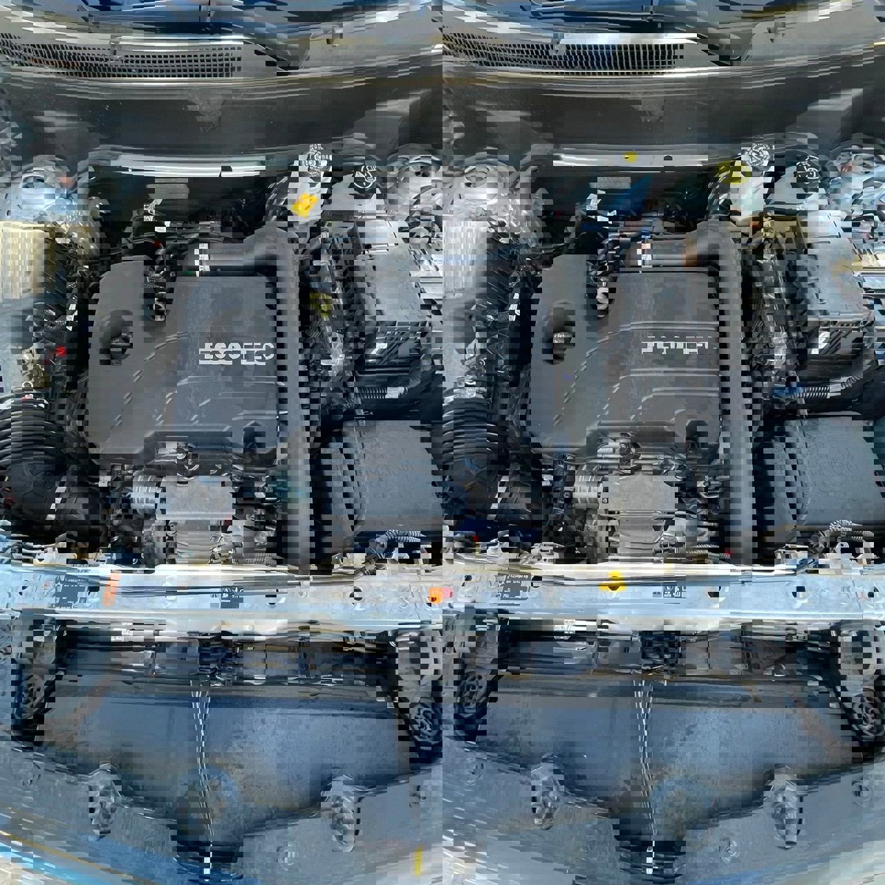 Used 2021 Chevrolet Equinox LS w/ LS Convenience Package image 26