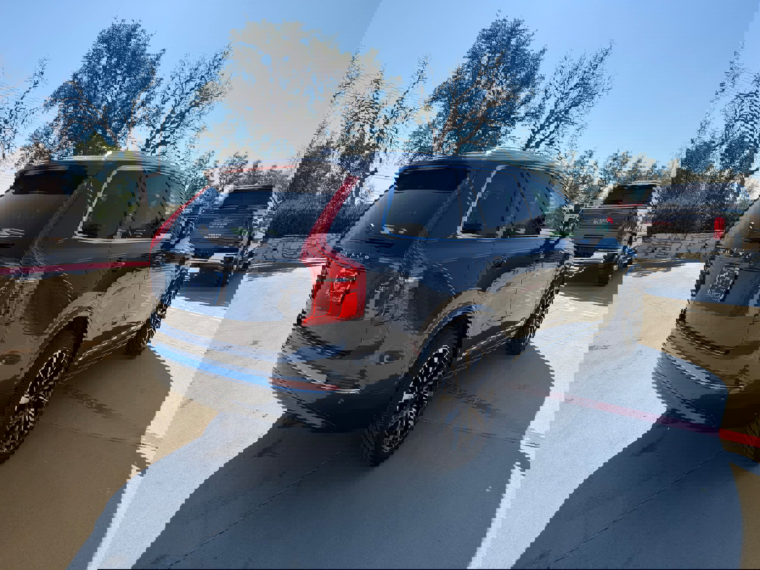 Certified 2024 Volvo XC90 B6 Plus w/ Protection Package Premier image 6