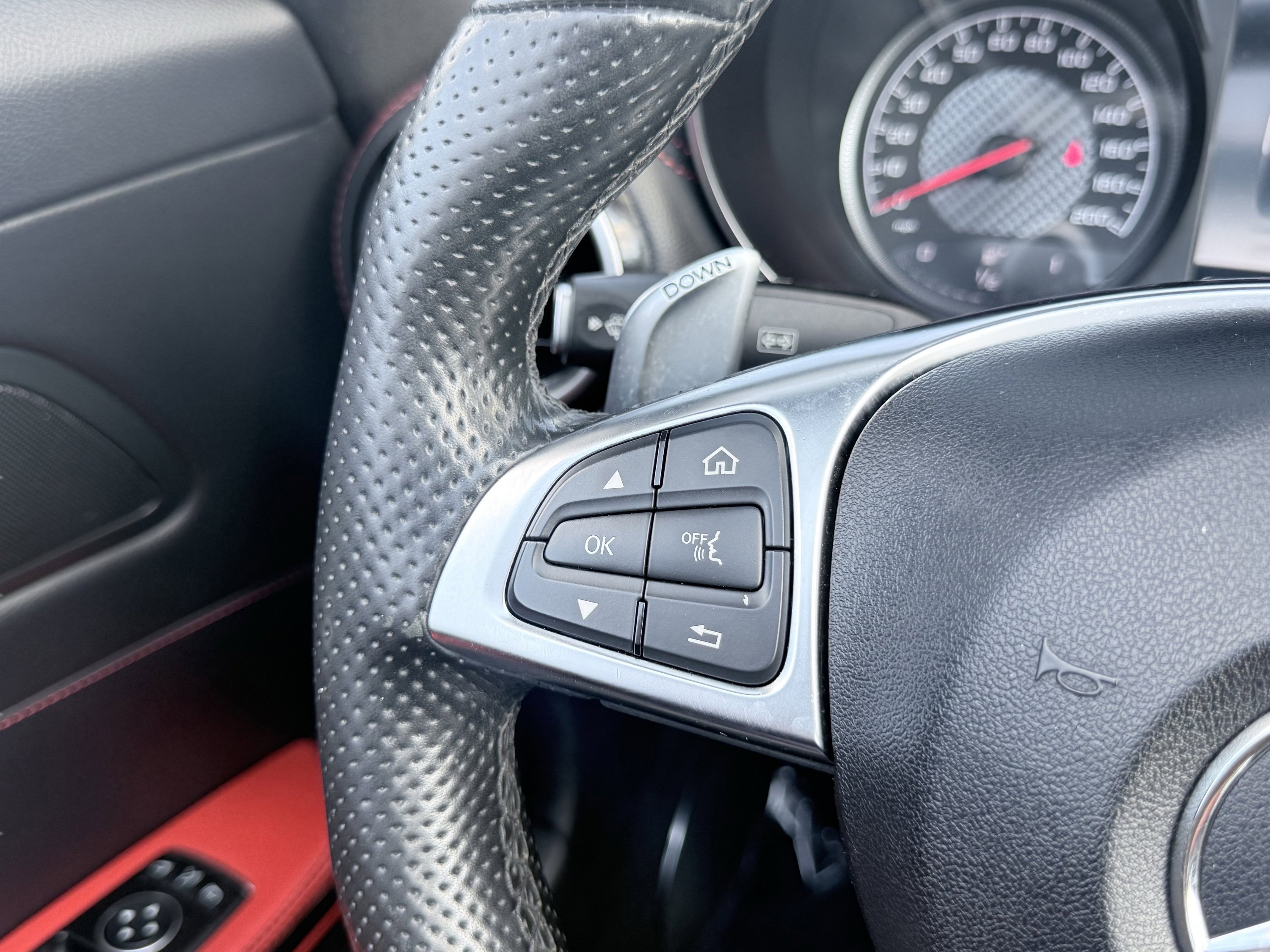 Used 2018 Mercedes-Benz AMG GT Roadster image 57