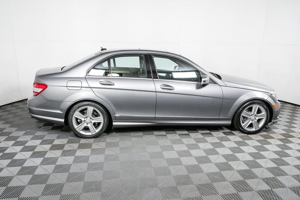 Used 2011 Mercedes-Benz C 300 Sedan image 2