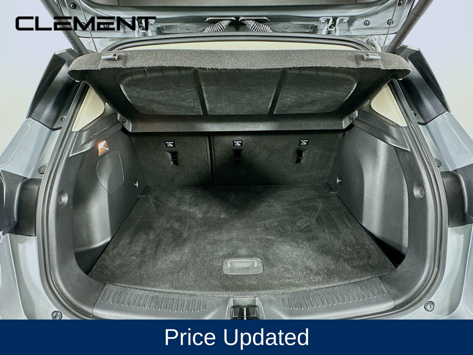 Used 2025 Buick Encore GX Preferred AWD/4WD image 10