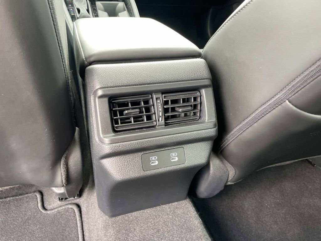 Used 2024 Honda Accord Touring image 13