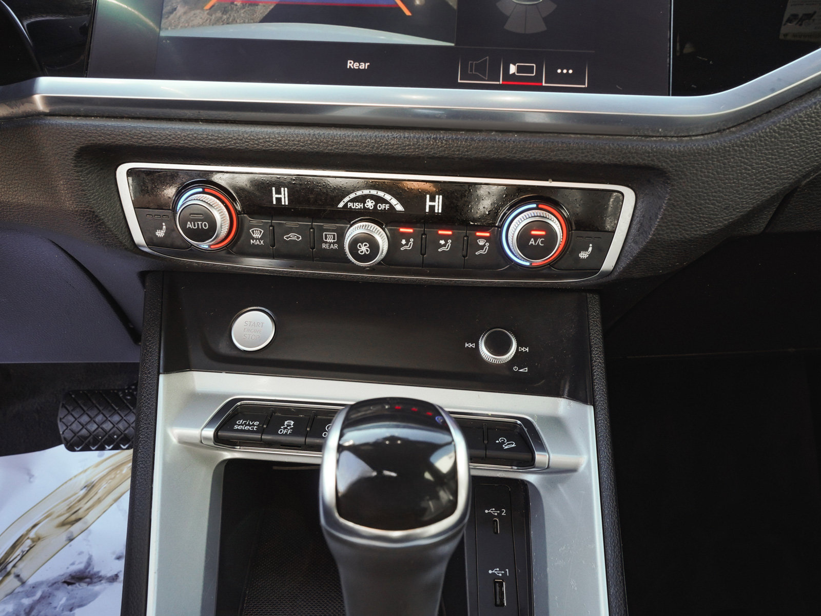 Used 2020 Audi Q3 2.0T Premium image 22