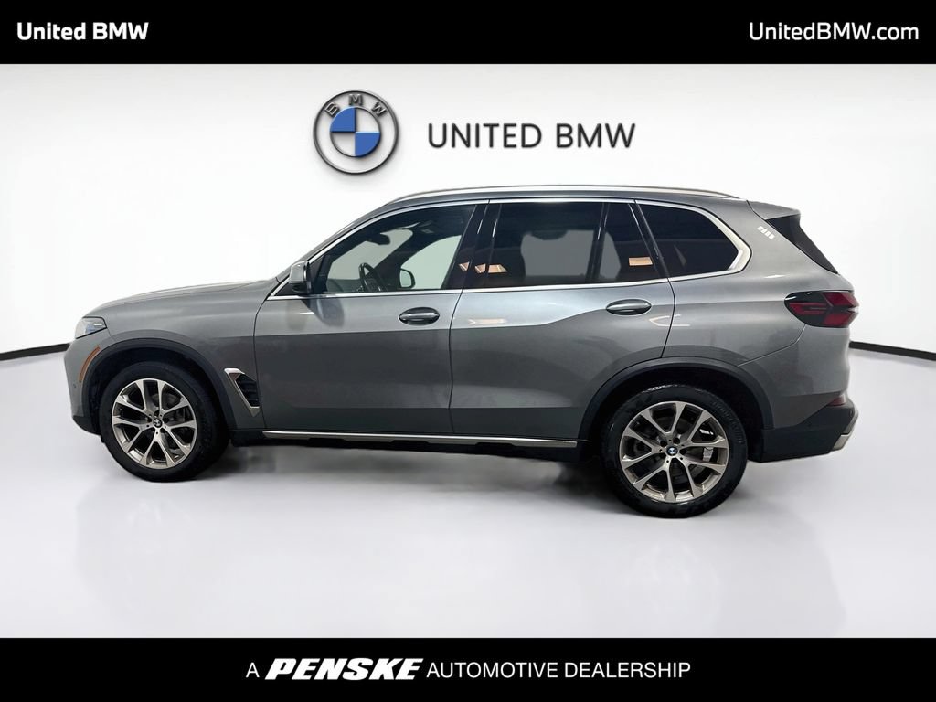 Certified 2024 BMW X5 sDrive40i w/ Premium Package RWD image 8