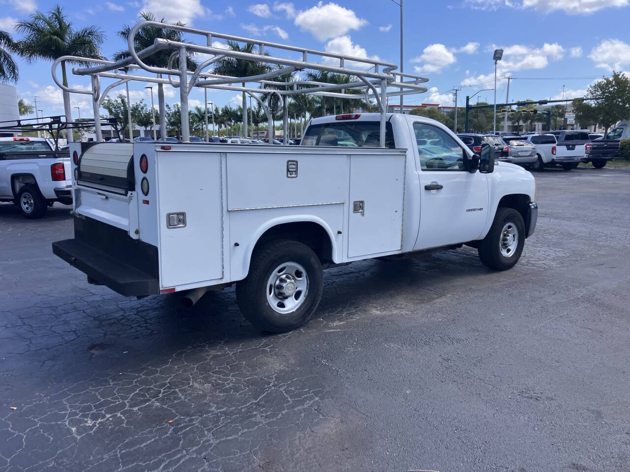 Used 2010 Chevrolet Silverado 2500 W/T RWD image 5