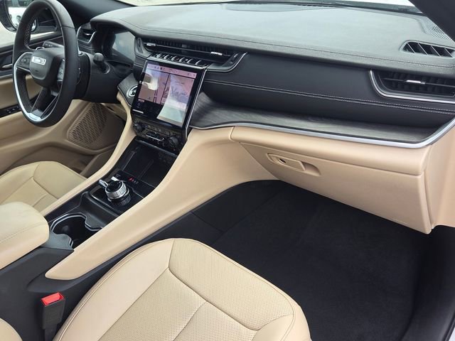 Certified 2024 Jeep Grand Cherokee Limited w/ Luxury Tech Group II image 14