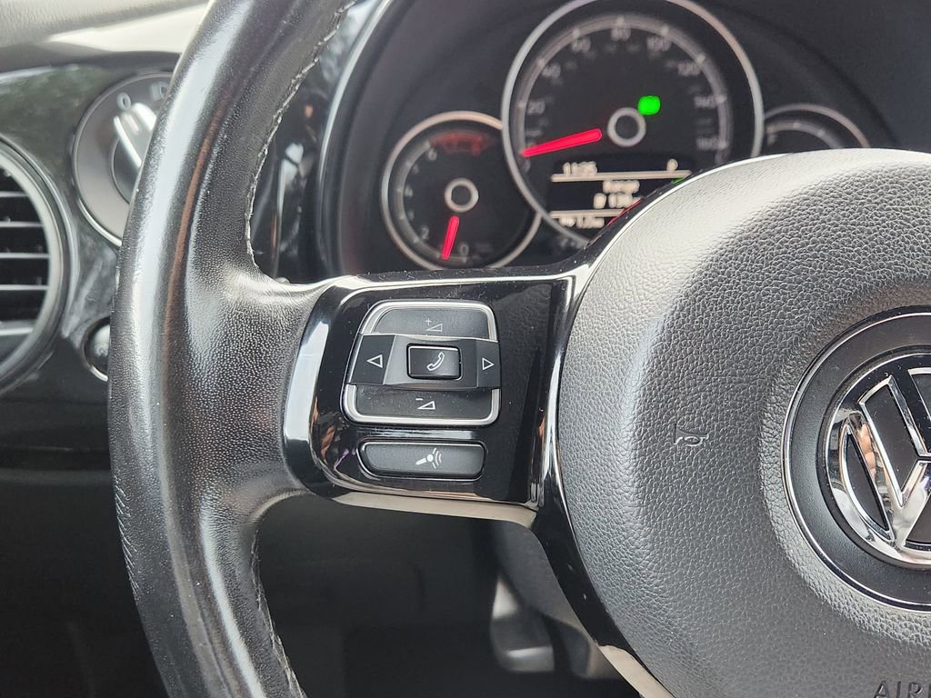 Used 2019 Volkswagen Beetle 2.0T SE FWD image 17