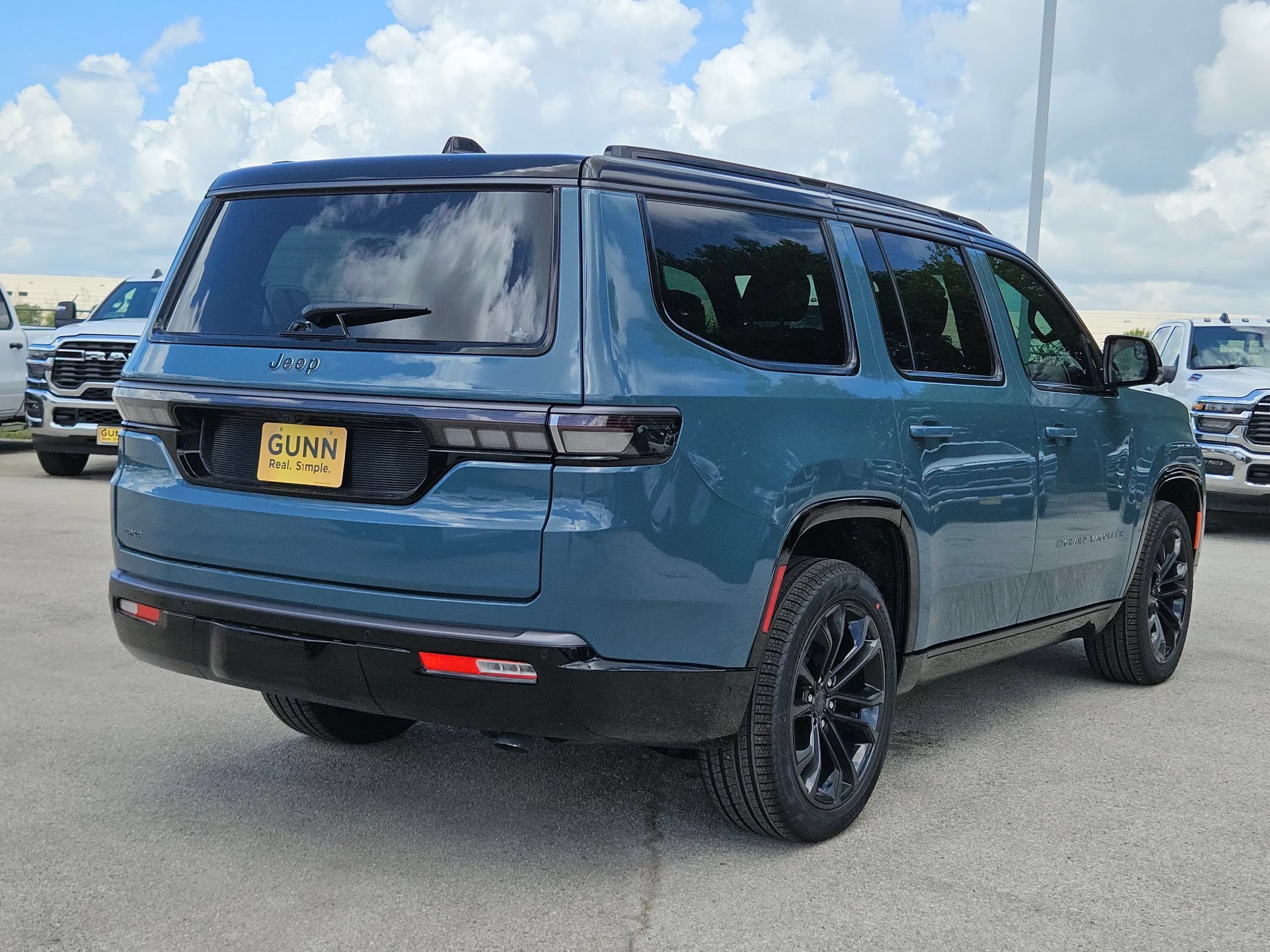 New 2026 Jeep Grand Wagoneer Summit AWD/4WD image 3