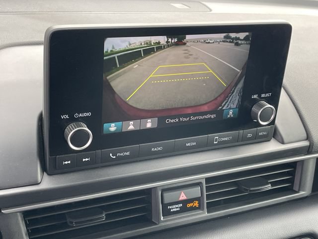 Used 2025 Honda Pilot Sport image 18