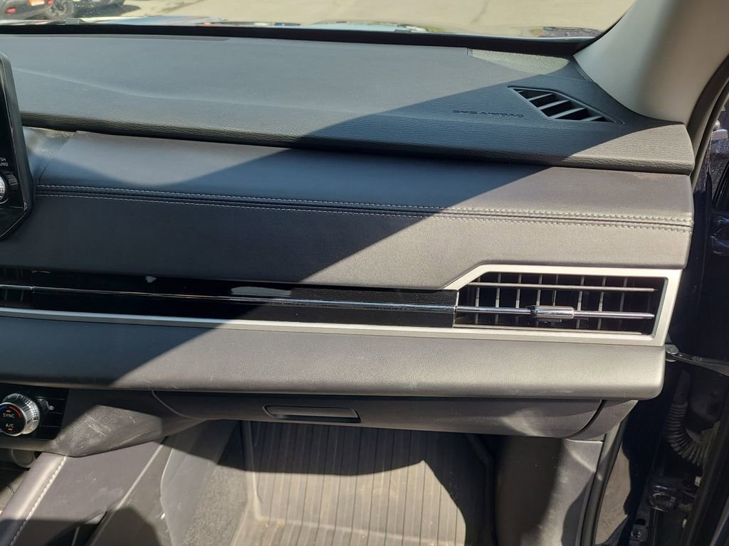 Used 2024 Mitsubishi Outlander SE Black Edition AWD/4WD image 16