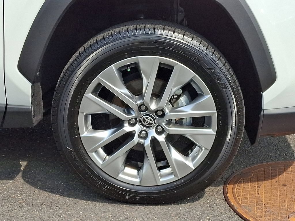 Certified 2025 Toyota RAV4 XLE Premium AWD/4WD image 8