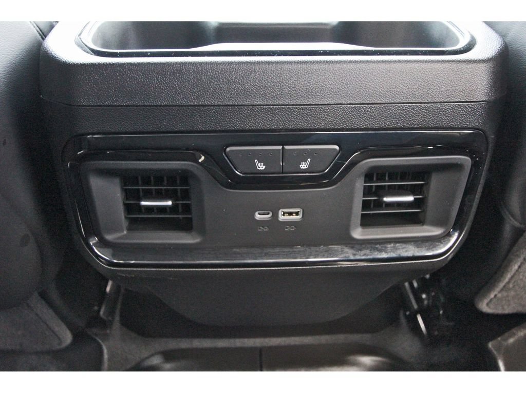 Used 2025 GMC Sierra 2500 AT4X AWD/4WD image 16