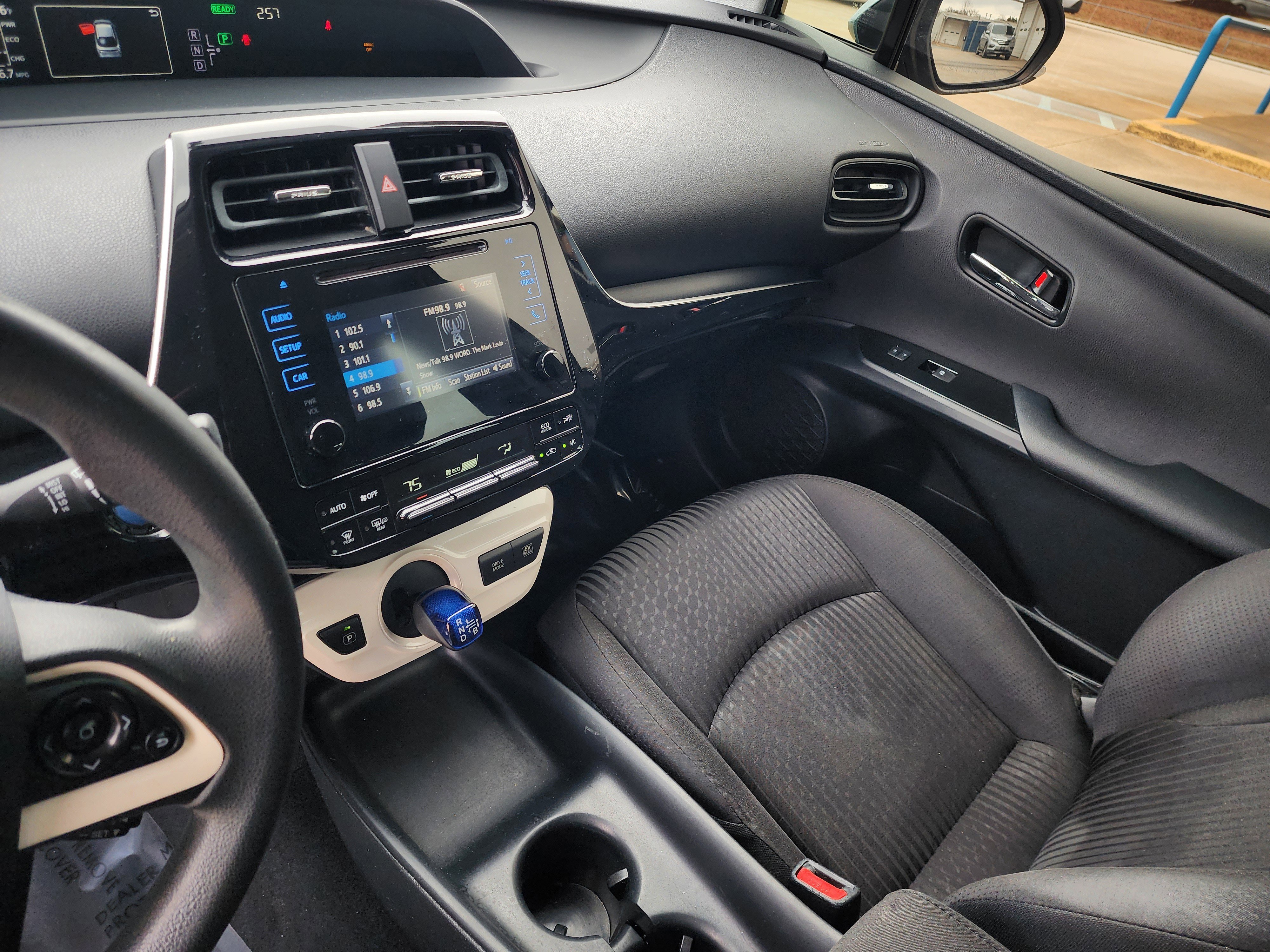 Used 2016 Toyota Prius Two FWD image 15