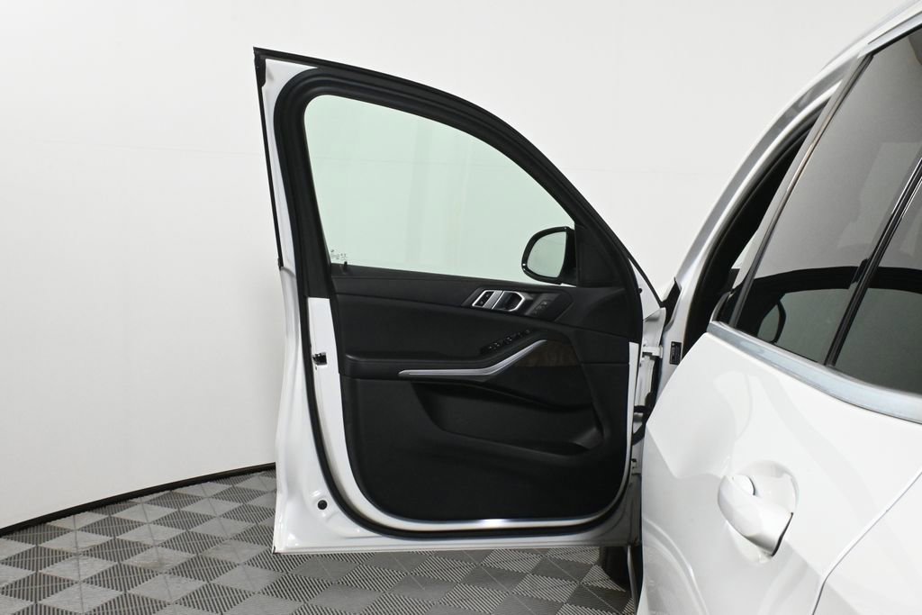 Used 2022 BMW X5 xDrive40i image 29