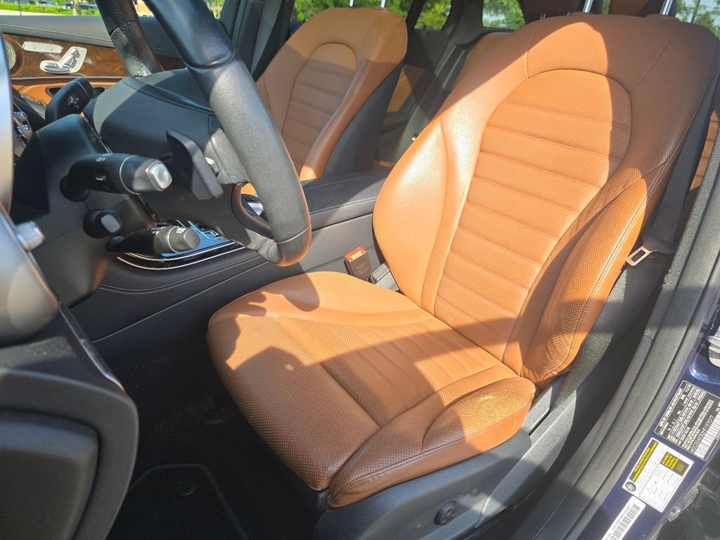Used 2017 Mercedes-Benz GLC 300 4MATIC image 25
