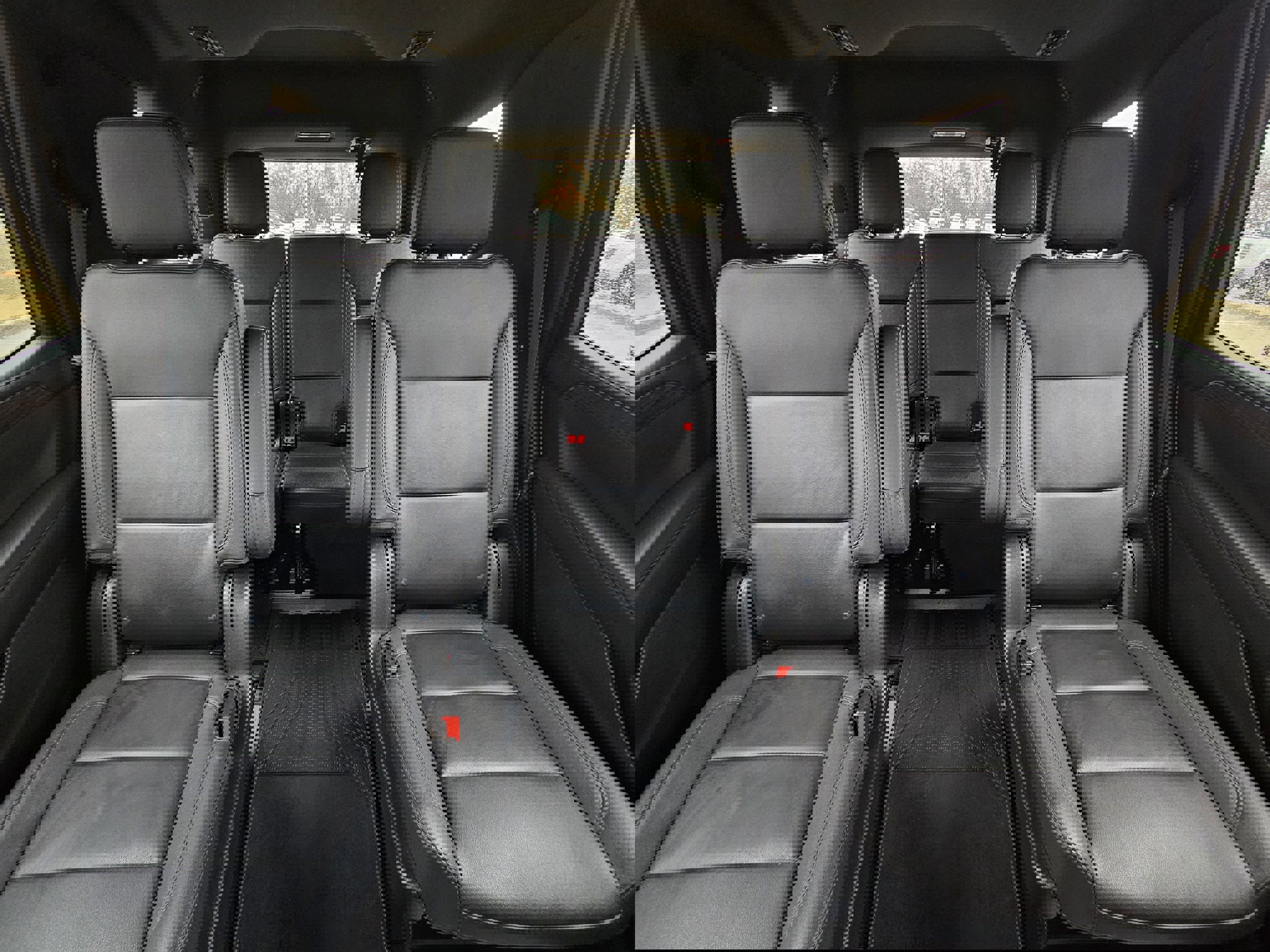 Used 2022 Chevrolet Tahoe Z71 w/ Luxury Package image 29