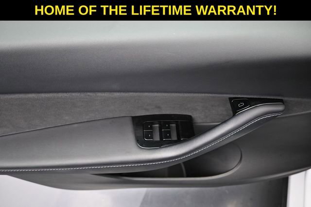 Used 2021 Tesla Model Y Long Range AWD/4WD image 13