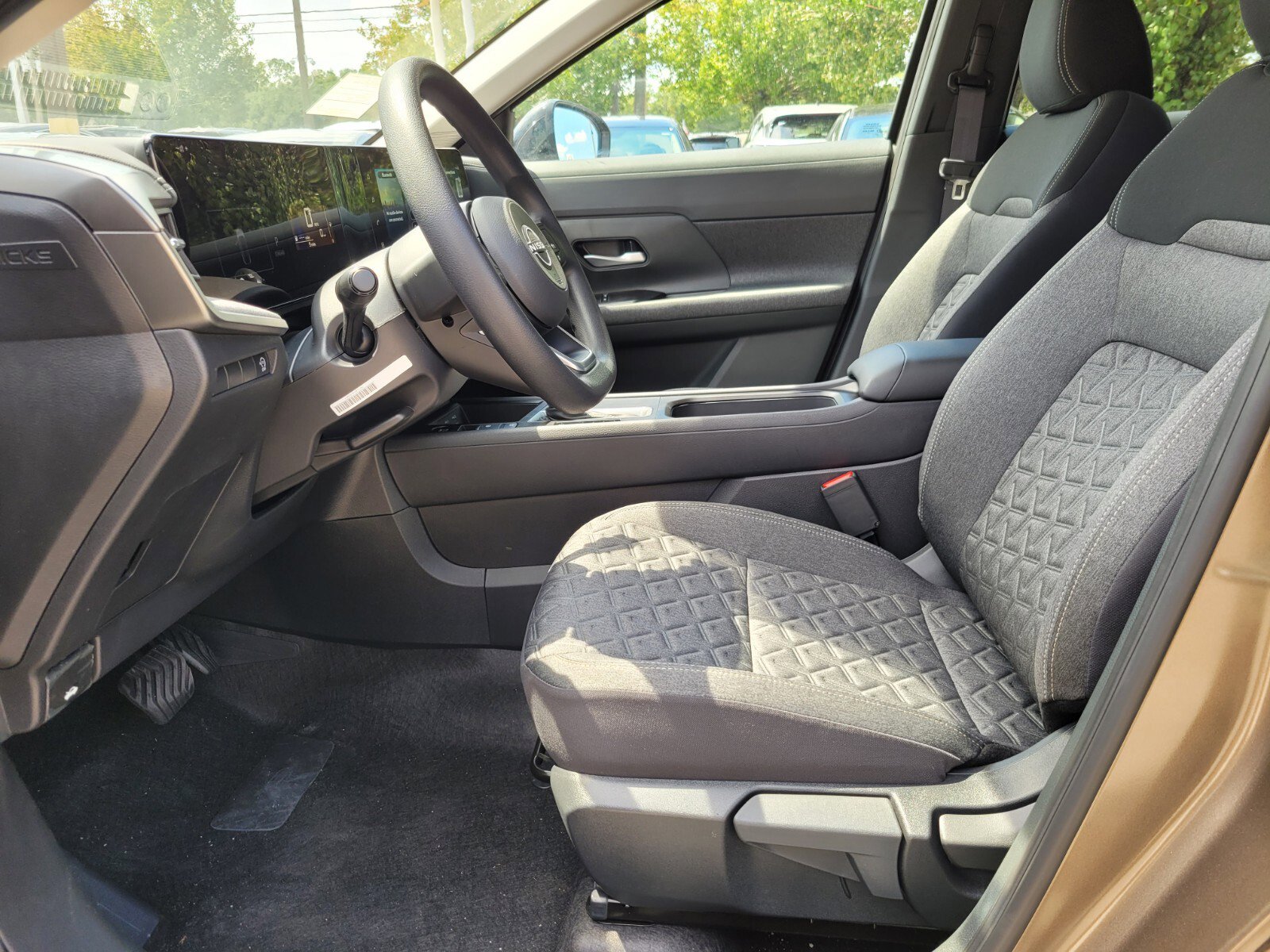 New 2026 Nissan Kicks SV image 11