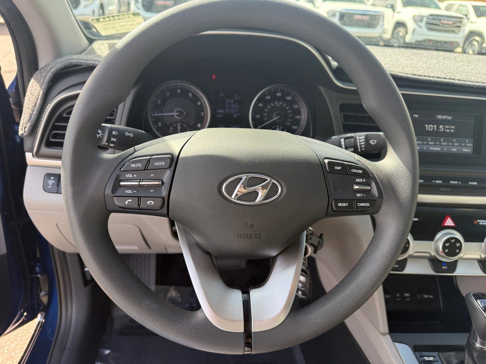 Used 2019 Hyundai Elantra SE image 13