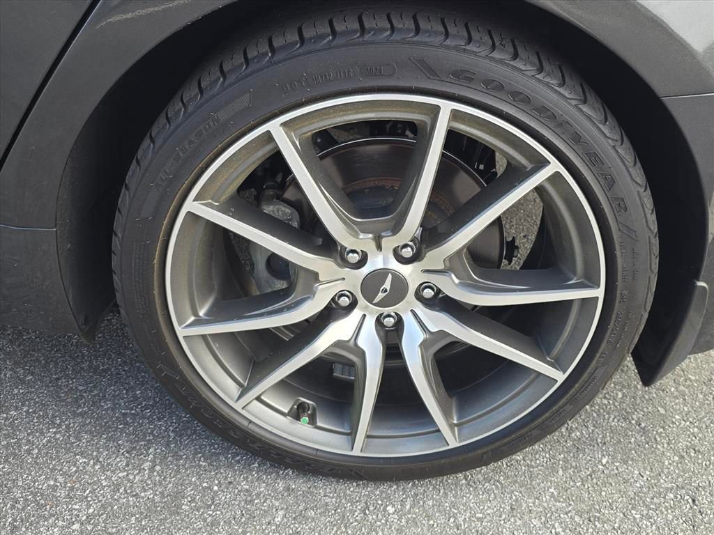 Used 2019 Genesis G70 2.0T Advanced w/ Dynamic Package image 12