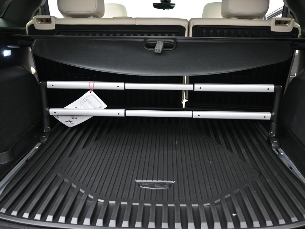 New 2026 Cadillac XT5 Sportv w/ LPO, Floor Liner Package AWD/4WD image 16