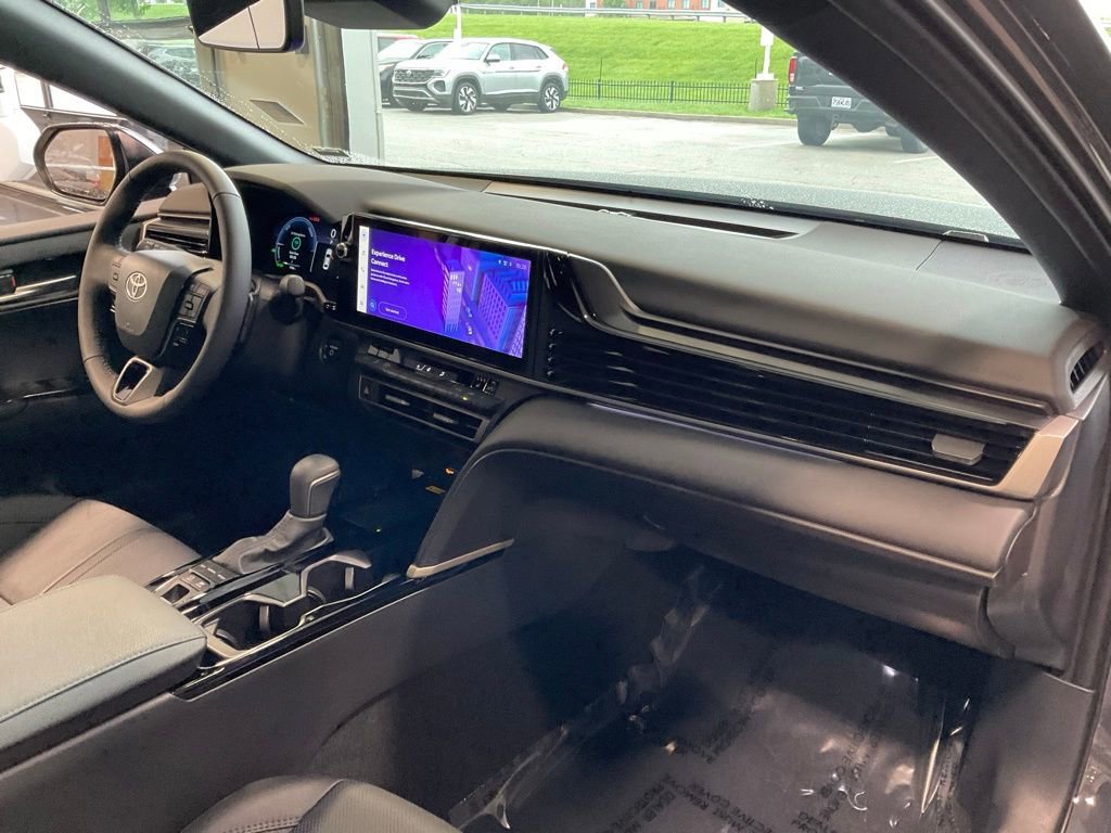 Used 2026 Toyota Camry XSE FWD image 18