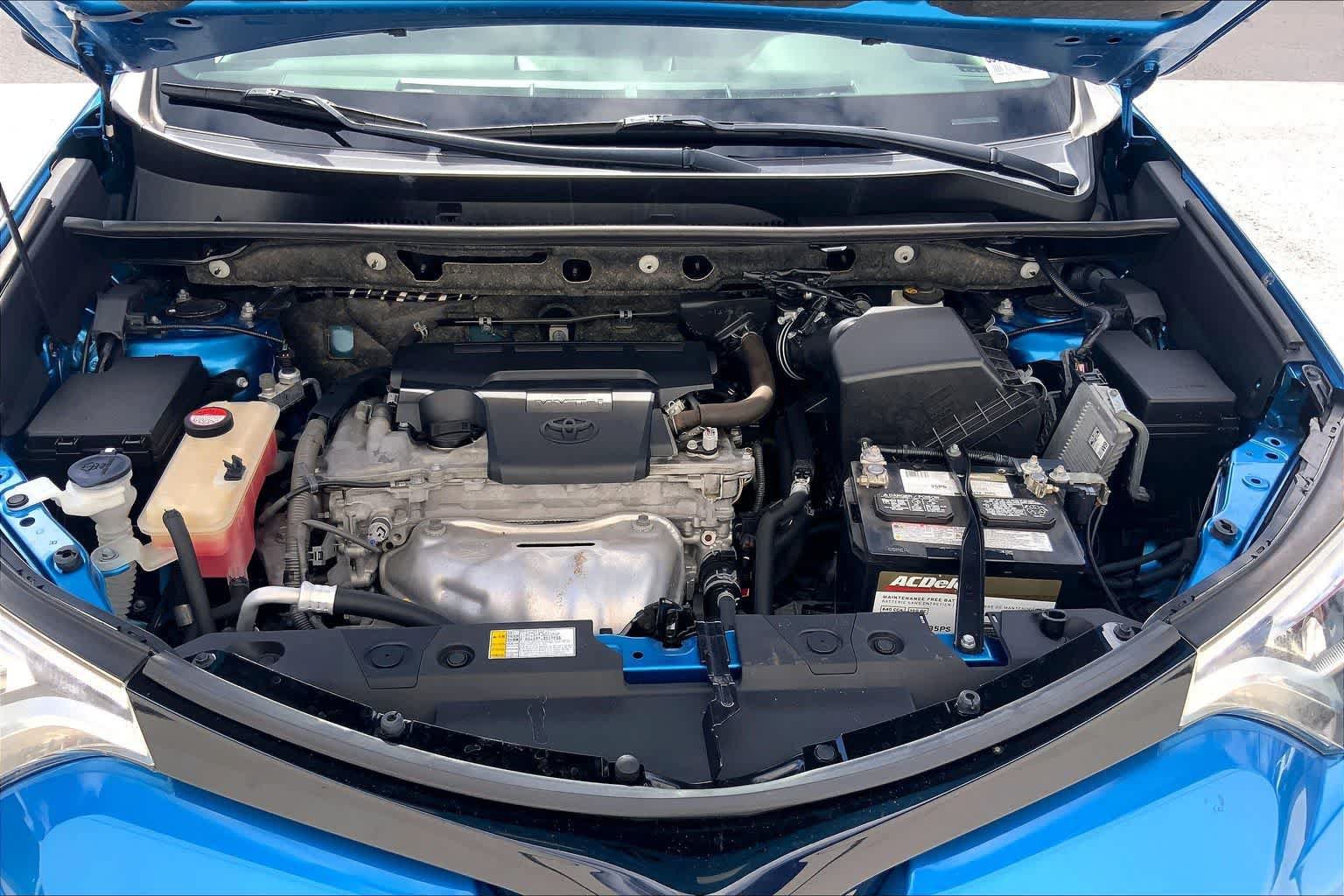 Used 2016 Toyota RAV4 SE FWD image 9