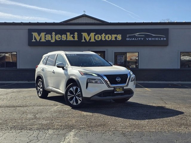 Used 2022 Nissan Rogue SV w/ SV Premium Package