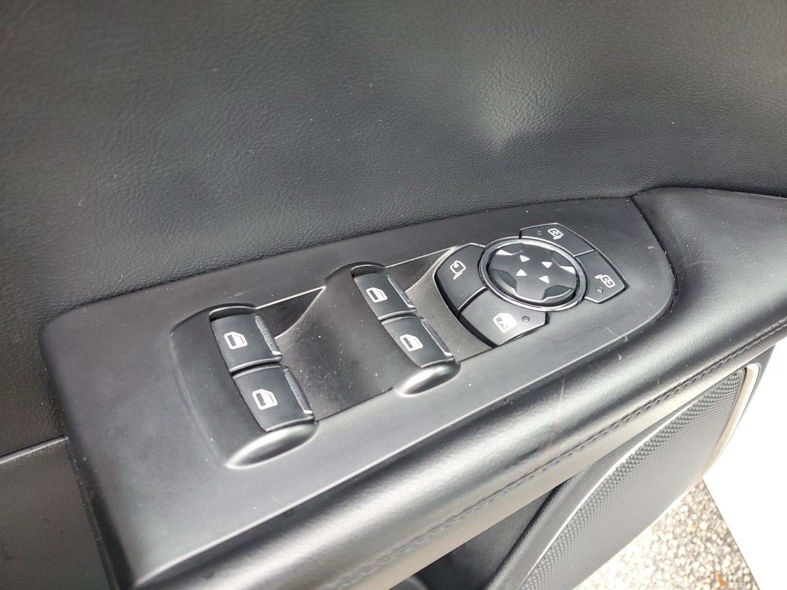 Used 2023 Lincoln Nautilus AWD w/ Premium Package image 18