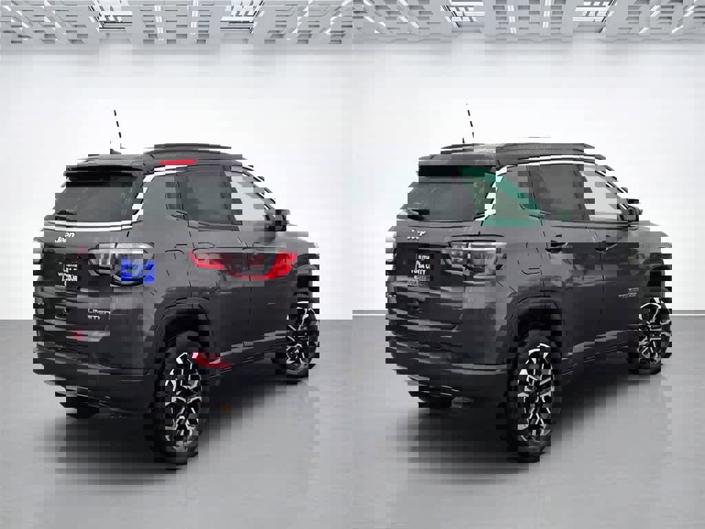 Used 2024 Jeep Compass Limited image 6