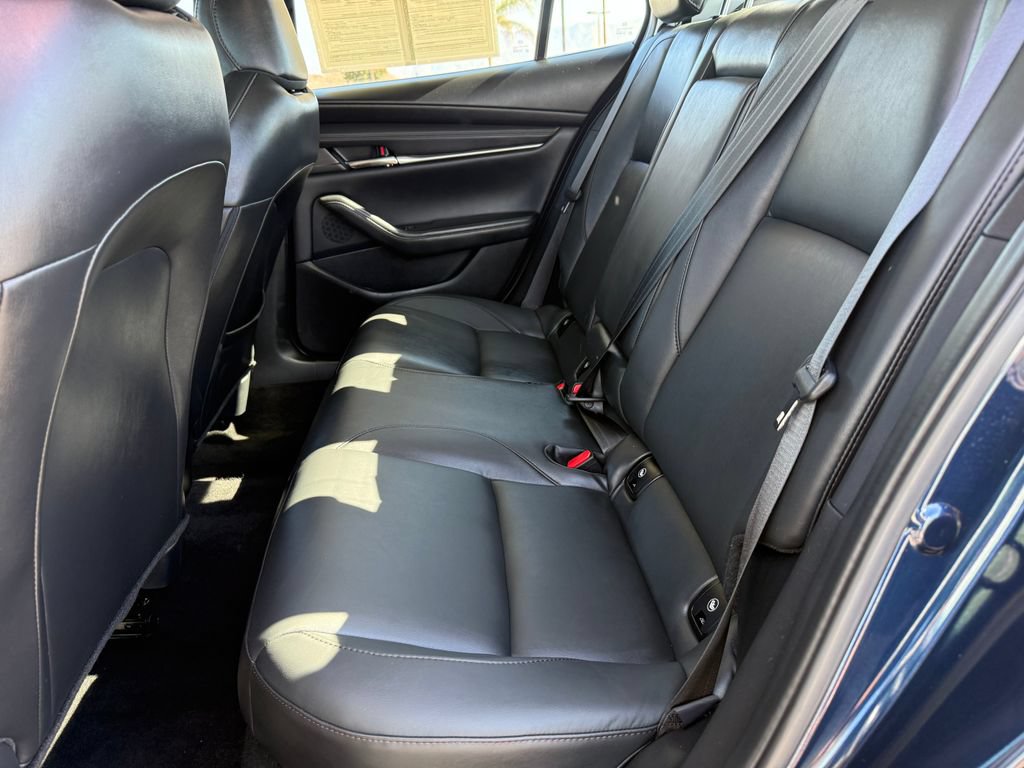 Used 2024 MAZDA MAZDA3 s FWD image 14