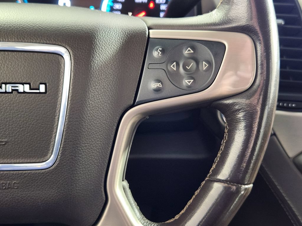 Used 2018 GMC Yukon Denali AWD/4WD image 19