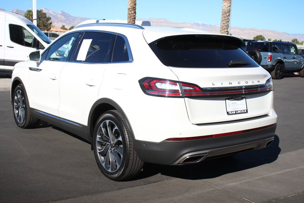 Certified 2023 Lincoln Nautilus Reserve FWD image 4